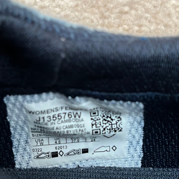 Merrell Shoes - Picture 12 of 13